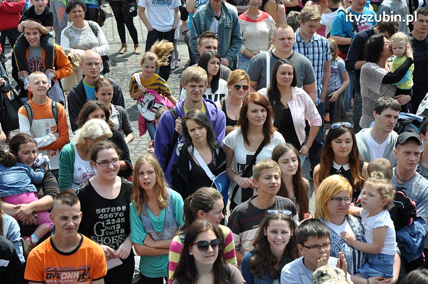 Koncert Zespołu Weekend i Adelibanda w Szubińskiej Dwójce