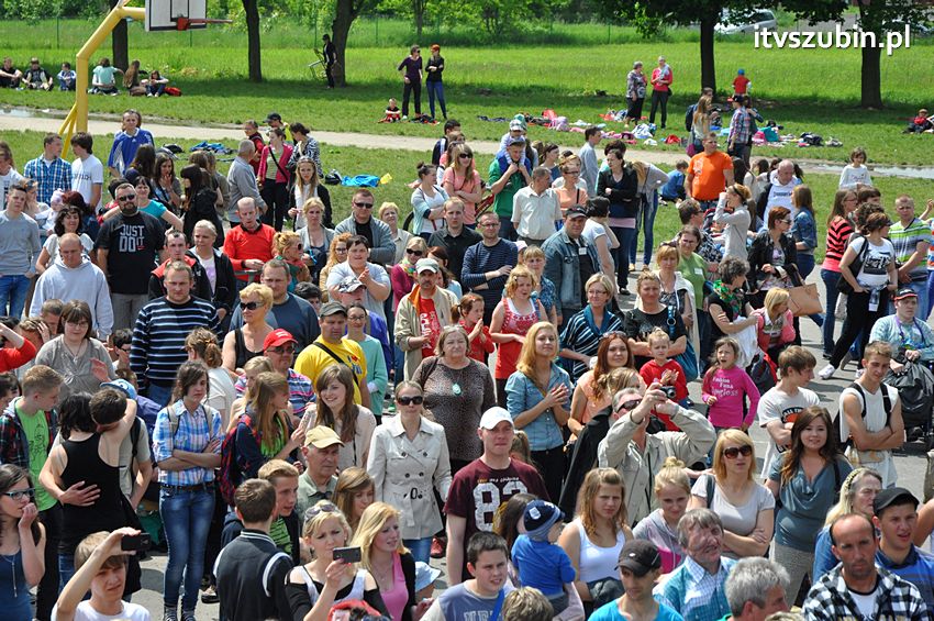 Koncert Zespołu Weekend i Adelibanda w Szubińskiej Dwójce
