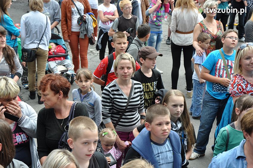 Koncert Zespołu Weekend i Adelibanda w Szubińskiej Dwójce