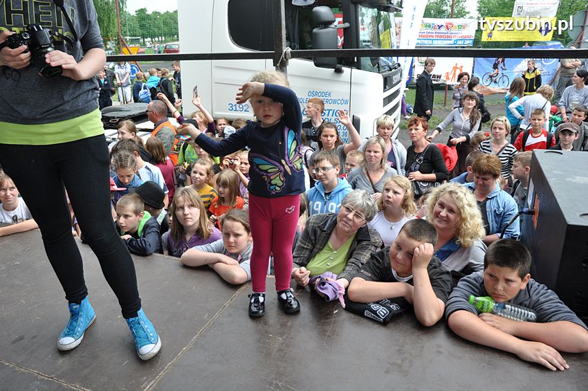 Koncert Zespołu Weekend i Adelibanda w Szubińskiej Dwójce