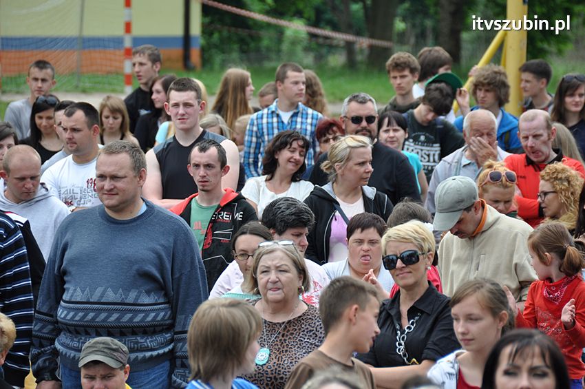 Koncert Zespołu Weekend i Adelibanda w Szubińskiej Dwójce