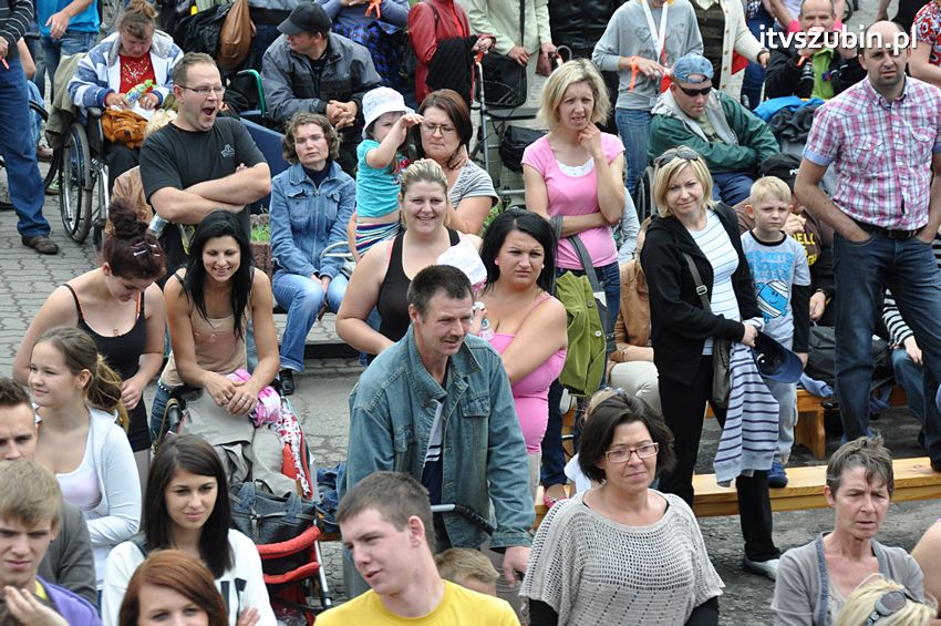 Koncert Zespołu Weekend i Adelibanda w Szubińskiej Dwójce