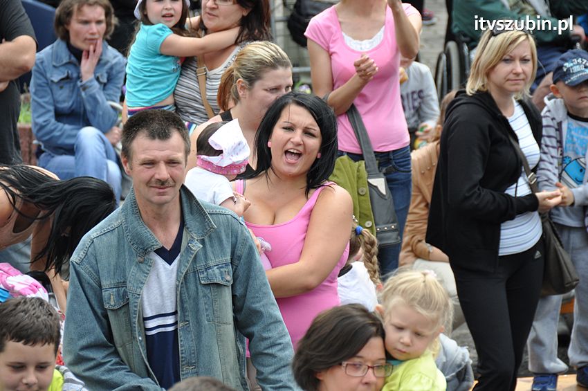 Koncert Zespołu Weekend i Adelibanda w Szubińskiej Dwójce