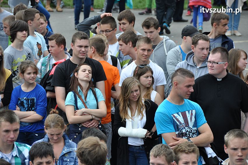 Koncert Zespołu Weekend i Adelibanda w Szubińskiej Dwójce