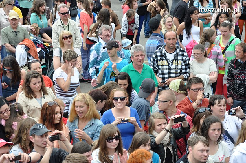 Koncert Zespołu Weekend i Adelibanda w Szubińskiej Dwójce