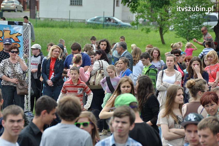 Koncert Zespołu Weekend i Adelibanda w Szubińskiej Dwójce