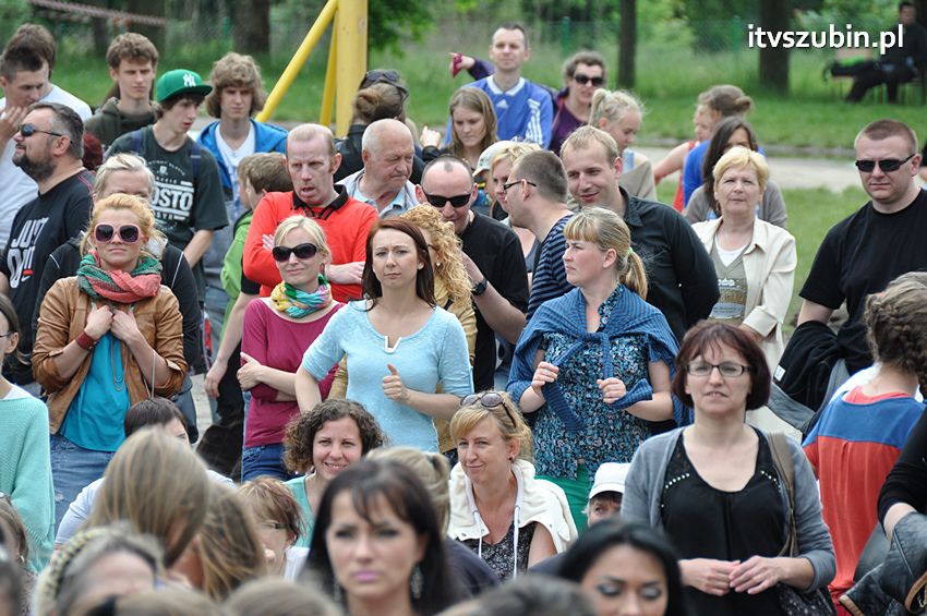 Koncert Zespołu Weekend i Adelibanda w Szubińskiej Dwójce