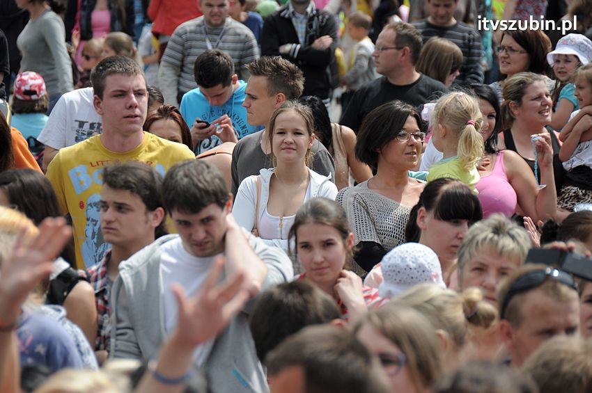 Koncert Zespołu Weekend i Adelibanda w Szubińskiej Dwójce