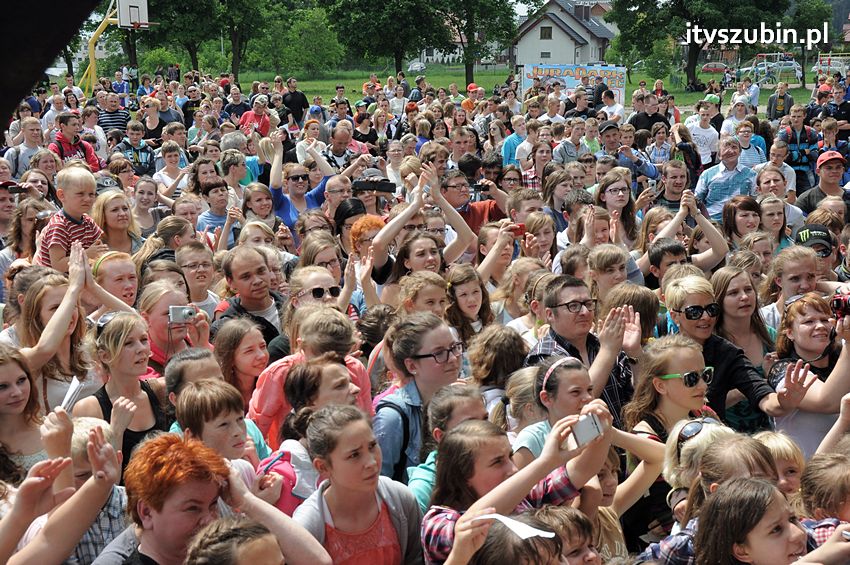 Koncert Zespołu Weekend i Adelibanda w Szubińskiej Dwójce