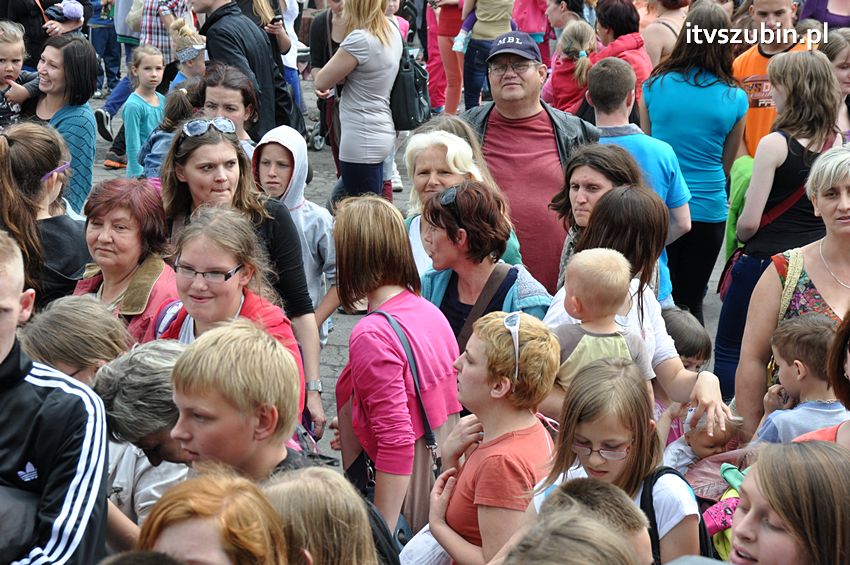 Koncert Zespołu Weekend i Adelibanda w Szubińskiej Dwójce