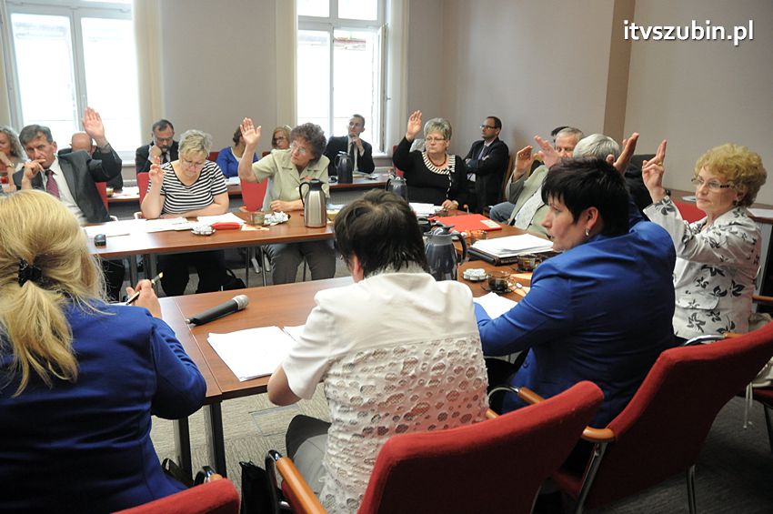 XXXIII sesja Rady Miejskiej w Szubinie [FILM]