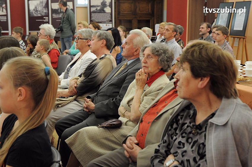 Kiedyś byli ludzie... wernisaż w szubińskim muzeum
