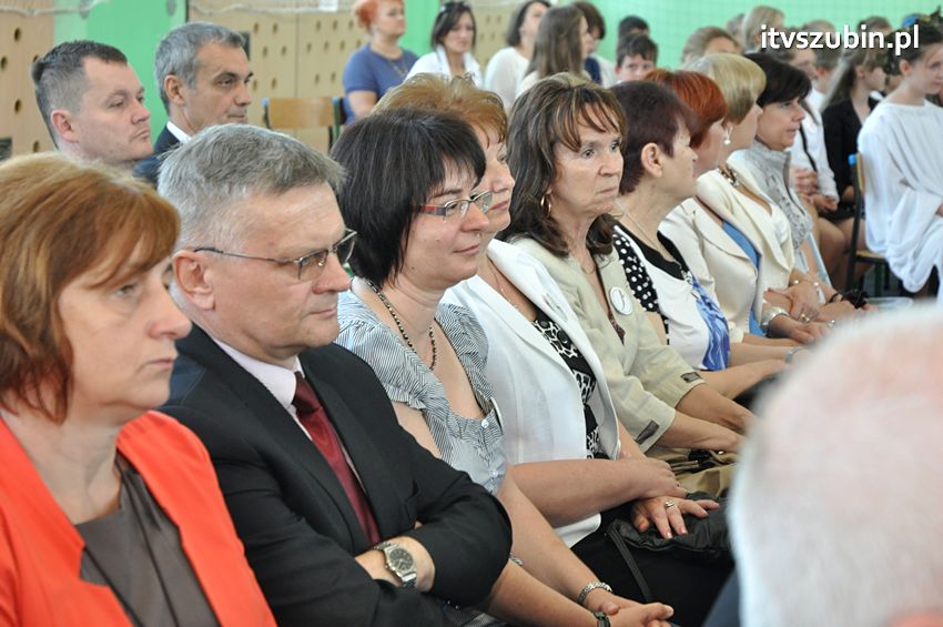 Szkoła Podstawowa w Turze zyskała patrona i sztandar