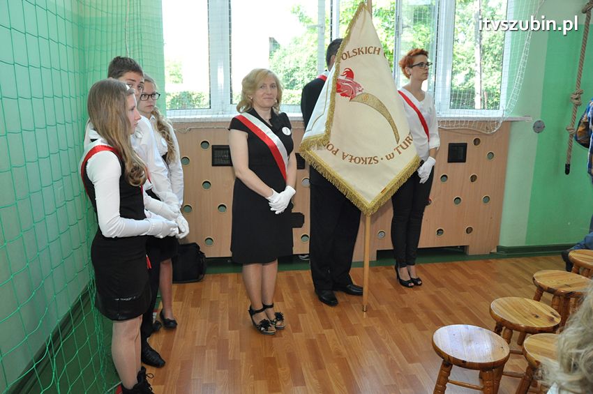 Szkoła Podstawowa w Turze zyskała patrona i sztandar