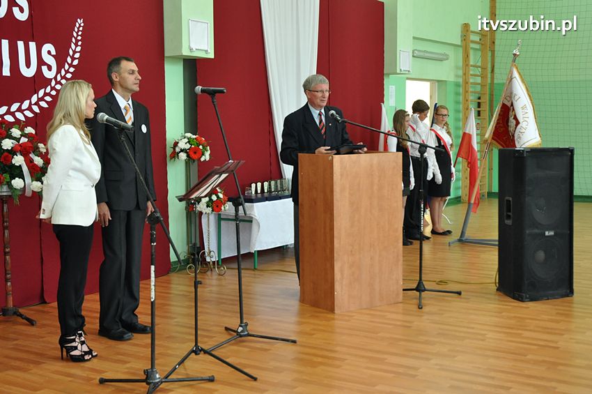 Szkoła Podstawowa w Turze zyskała patrona i sztandar