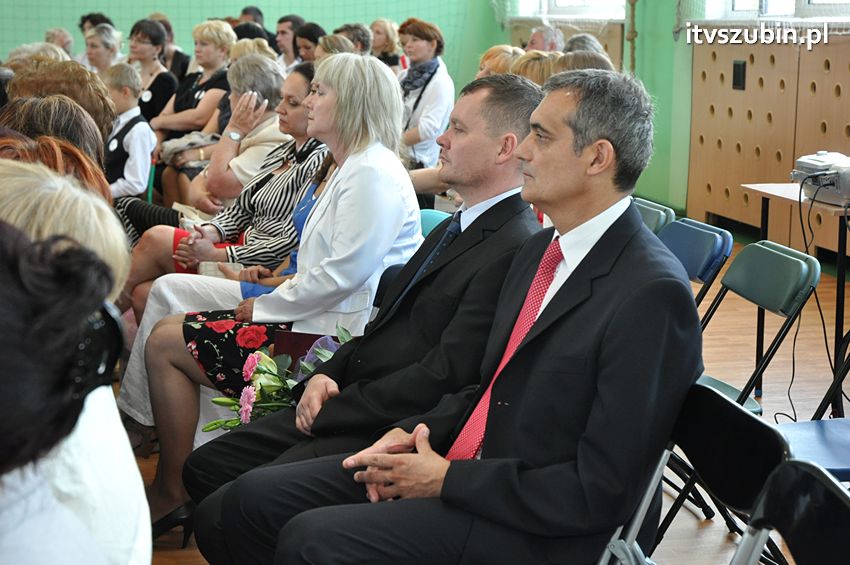 Szkoła Podstawowa w Turze zyskała patrona i sztandar