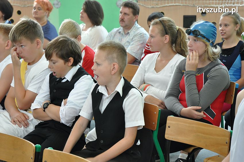 Szkoła Podstawowa w Turze zyskała patrona i sztandar