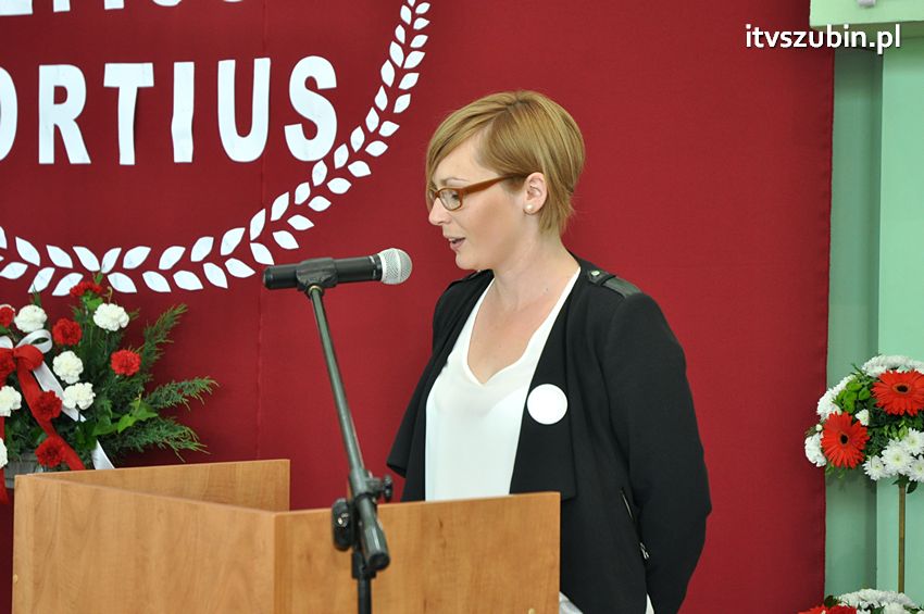 Szkoła Podstawowa w Turze zyskała patrona i sztandar