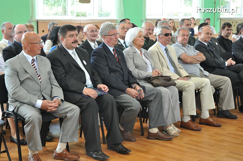 Szkoła Podstawowa w Turze zyskała patrona i sztandar