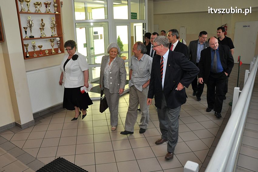 Szkoła Podstawowa w Turze zyskała patrona i sztandar