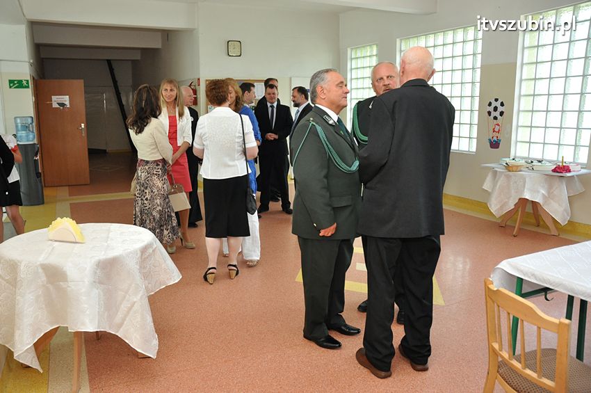 Szkoła Podstawowa w Turze zyskała patrona i sztandar