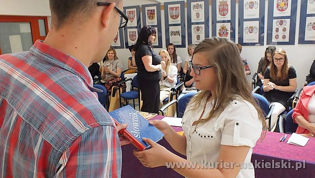 Powiatowy Konkurs Recytatorski Poezji Jana Pawła II