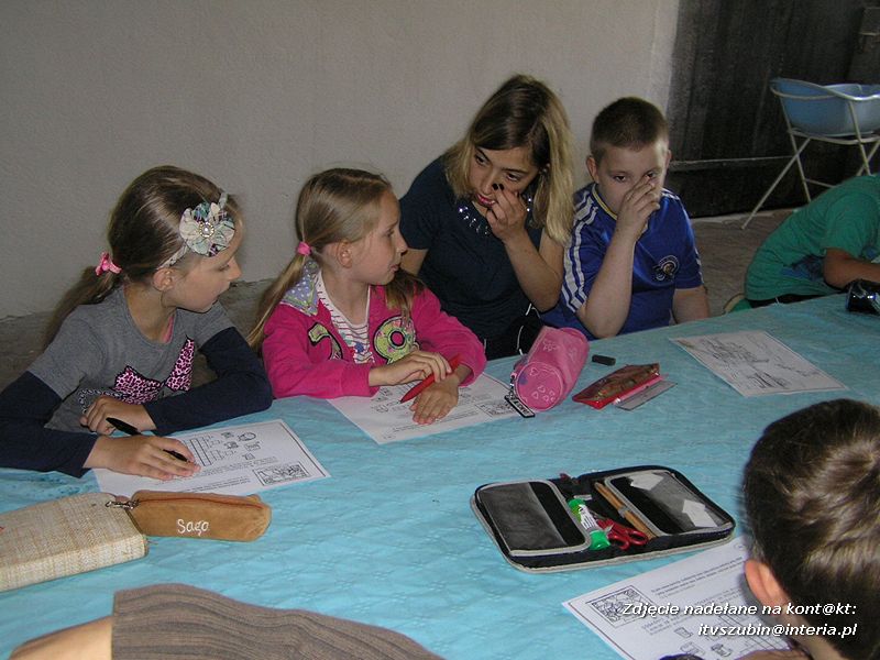 Maluchy z szubińskiej dwójki z wizytą w gospodarstwie rolnym w Szaradowie