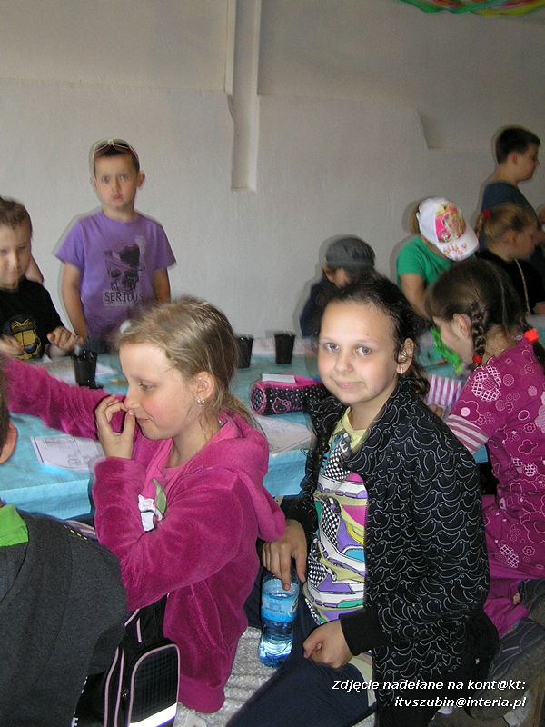 Maluchy z szubińskiej dwójki z wizytą w gospodarstwie rolnym w Szaradowie