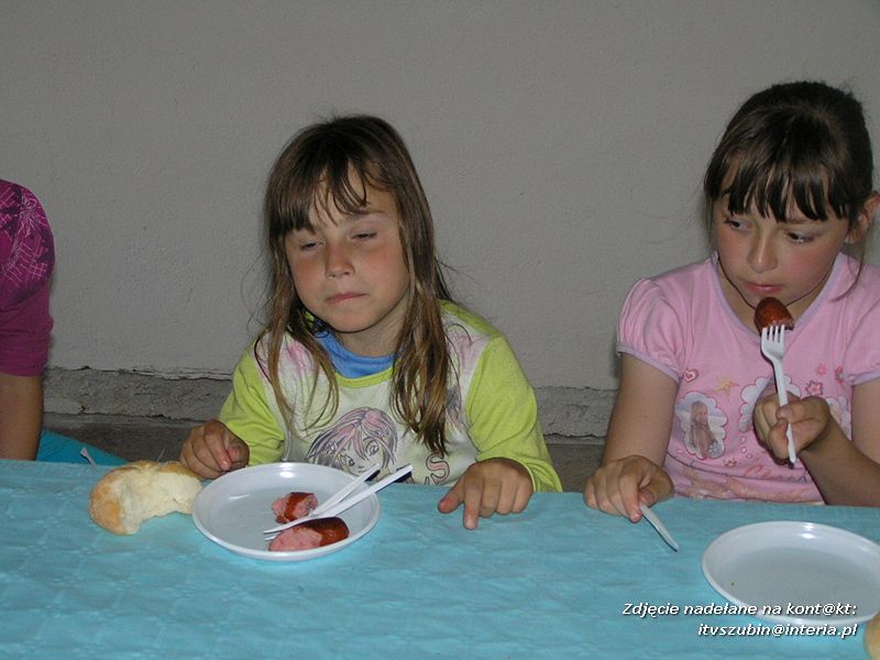 Maluchy z szubińskiej dwójki z wizytą w gospodarstwie rolnym w Szaradowie