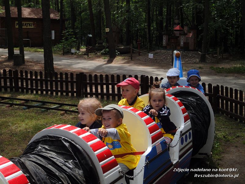 Maluchy ze Słoneczka na wycieczce w Myślęcinku