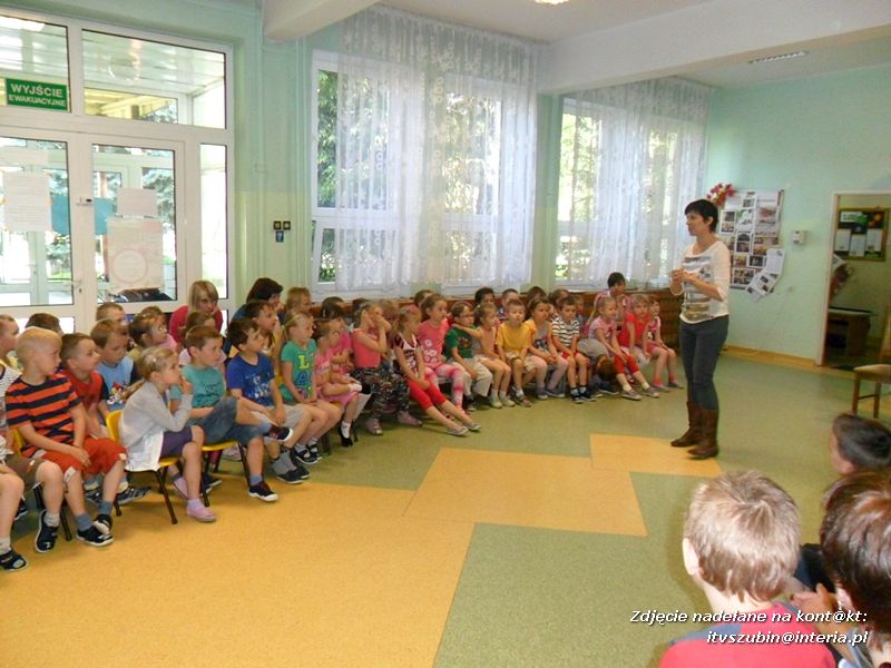 ?Muzyczna lokomotywa? ? spotkanie autorskie z Izabelą Klebańską w Samorządowym Przedszkolu nr 2 w Szubinie