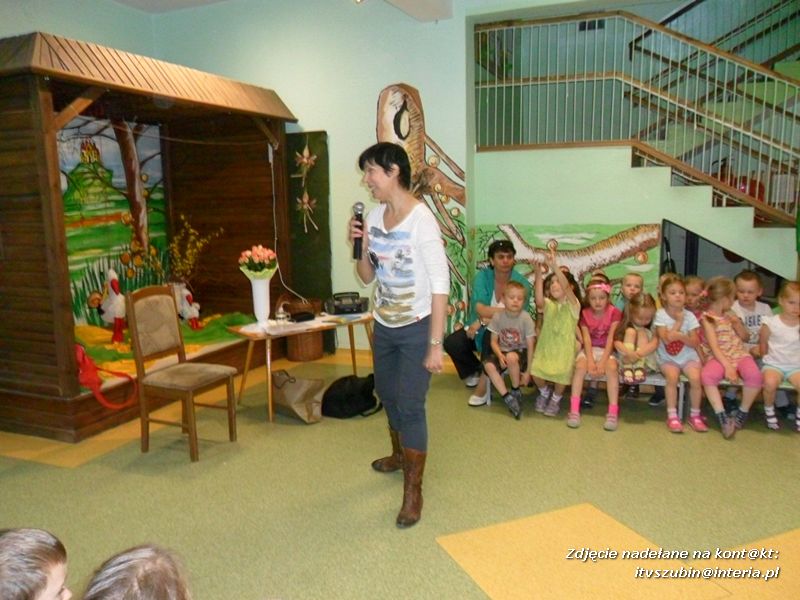 ?Muzyczna lokomotywa? ? spotkanie autorskie z Izabelą Klebańską w Samorządowym Przedszkolu nr 2 w Szubinie