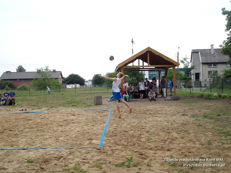 Międzyszkolny Turniej Siatkówki Plażowej w Kowalewie