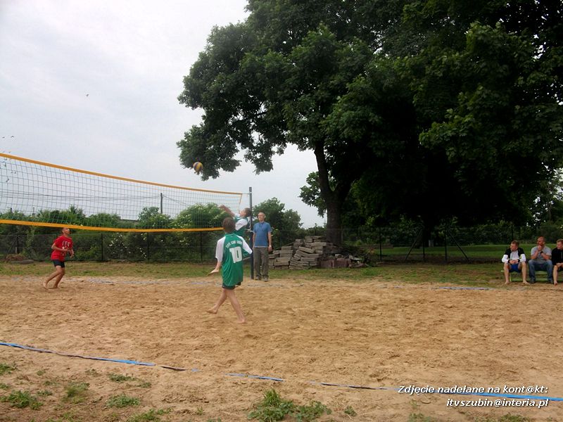 Międzyszkolny Turniej Siatkówki Plażowej w Kowalewie