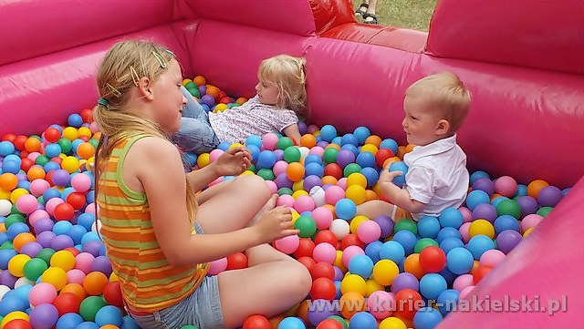 Impreza plenerowa z okazji Dnia Dziecka dla dzieci strażaków