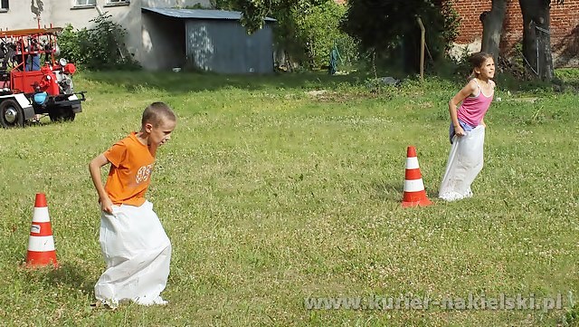 Impreza plenerowa z okazji Dnia Dziecka dla dzieci strażaków