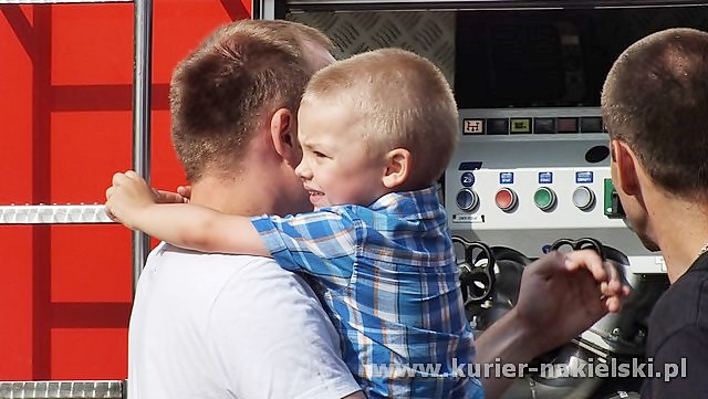 Impreza plenerowa z okazji Dnia Dziecka dla dzieci strażaków