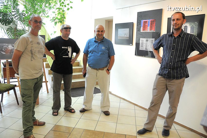 Kontrast - Kolejna wystawa fleszowców