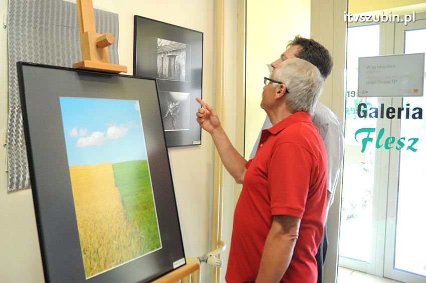 Kontrast - Kolejna wystawa fleszowców