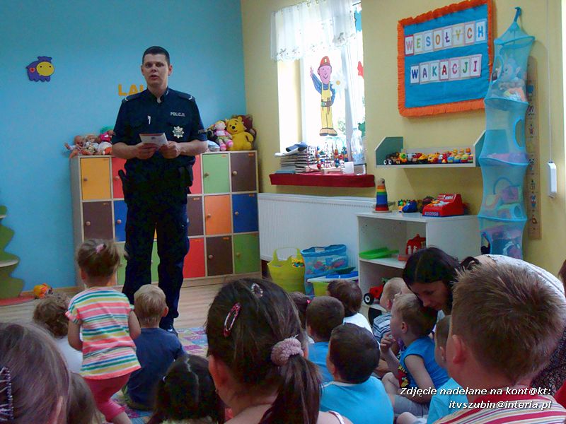 Wizyta policjanta w szubińskim Słoneczku