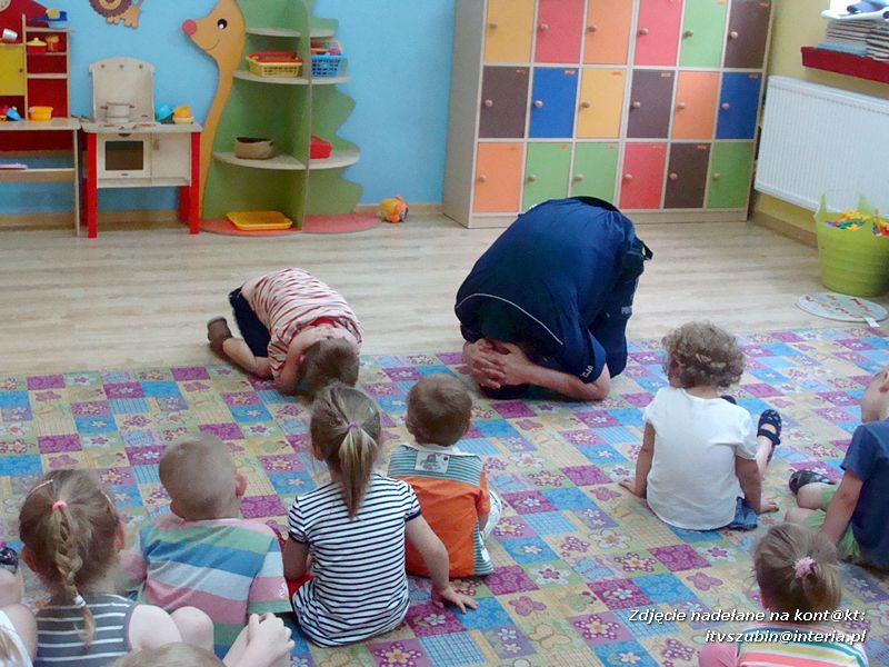 Wizyta policjanta w szubińskim Słoneczku