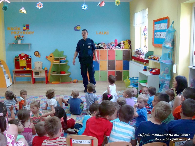 Wizyta policjanta w szubińskim Słoneczku