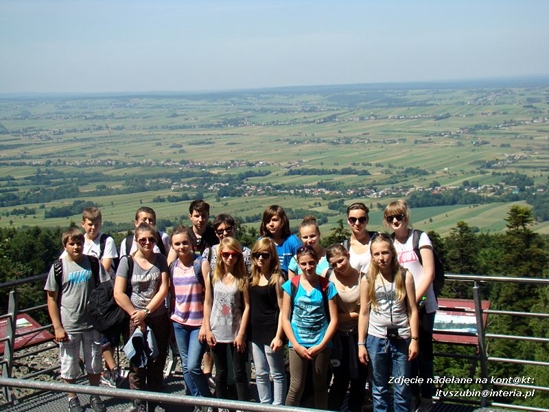 Gimnazjaliści w Górach Świętokrzyskich