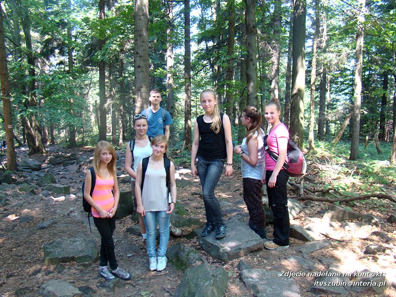 Gimnazjaliści w Górach Świętokrzyskich