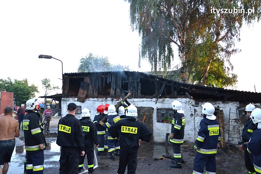 Pożar budynku inwentarskiego w Żędowie