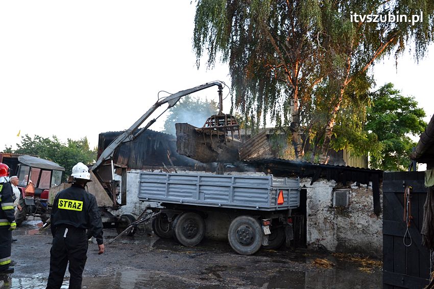 Pożar budynku inwentarskiego w Żędowie