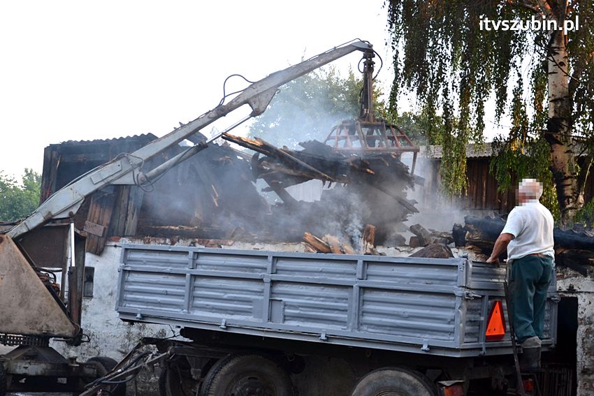 Pożar budynku inwentarskiego w Żędowie