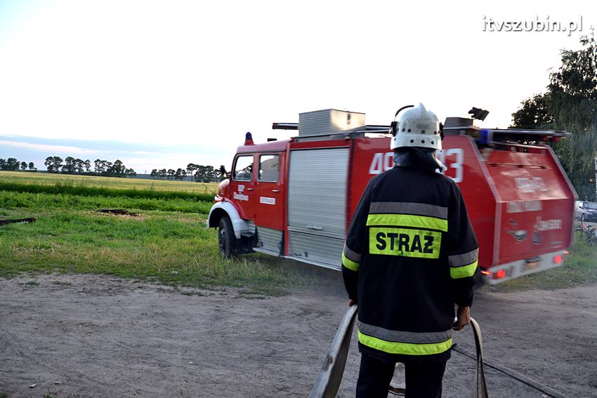 Pożar budynku inwentarskiego w Żędowie