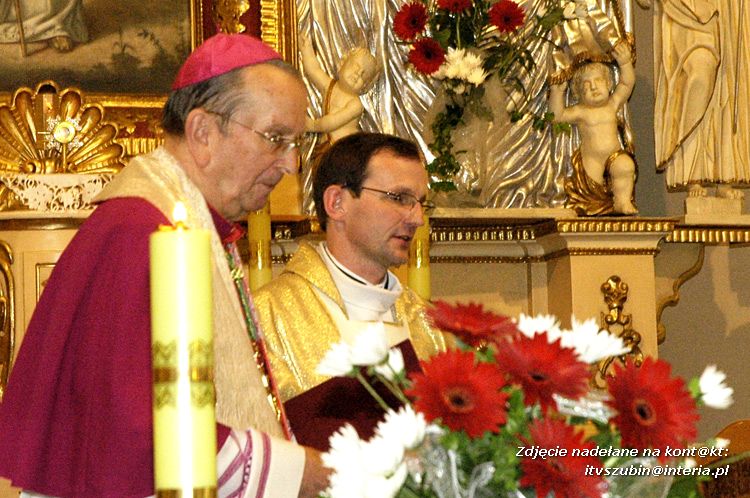 Uroczyste wprowadzenie ks. Pawła Kowalskiego w Urząd Proboszcza Parafii pw. Św. Mikołaja w Szaradowie