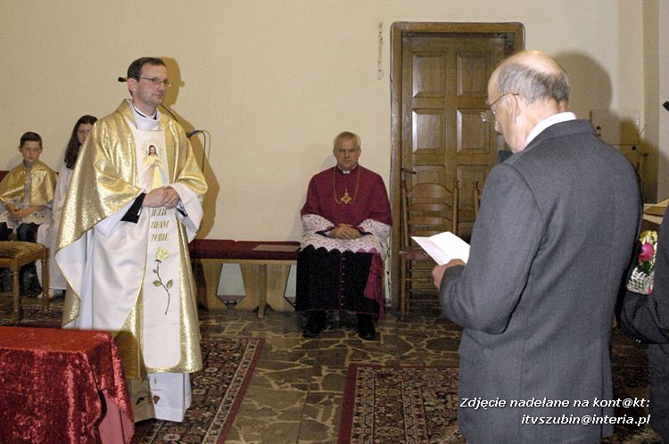 Uroczyste wprowadzenie ks. Pawła Kowalskiego w Urząd Proboszcza Parafii pw. Św. Mikołaja w Szaradowie